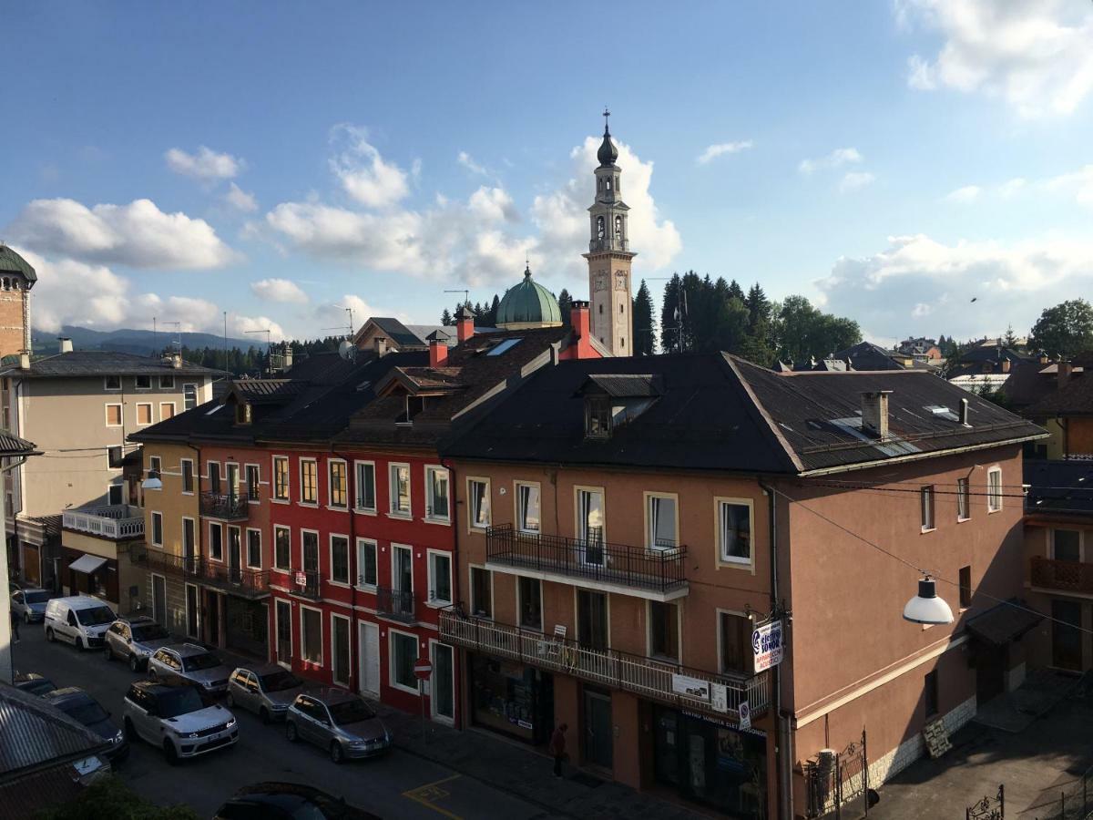 La Mansardina In Centro Asiago Bagian luar foto